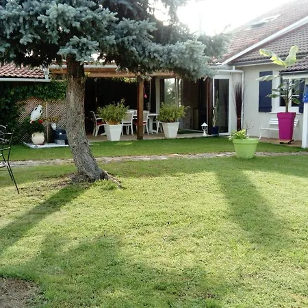 D'hotes Le Clos De La Presle Bed & Breakfast