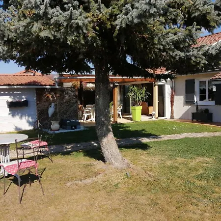 Frühstückspension D'hotes Le Clos De La Presle 4*