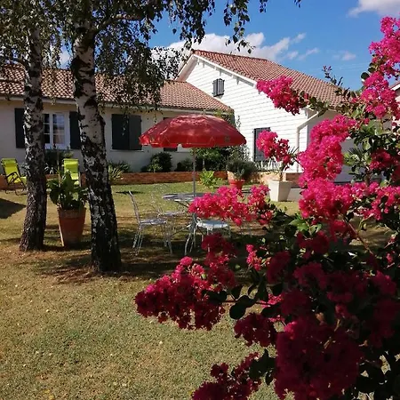D'hotes Le Clos De La Presle Bed & Breakfast Saint-Georges-Haute-Ville