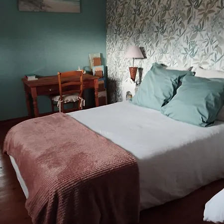 D'hotes Le Clos De La Presle Bed & Breakfast