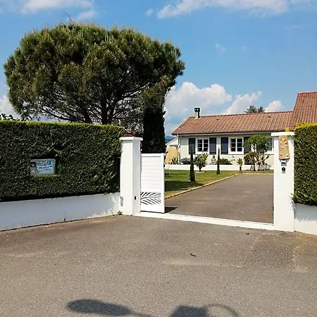 D'hotes Le Clos De La Presle Frühstückspension